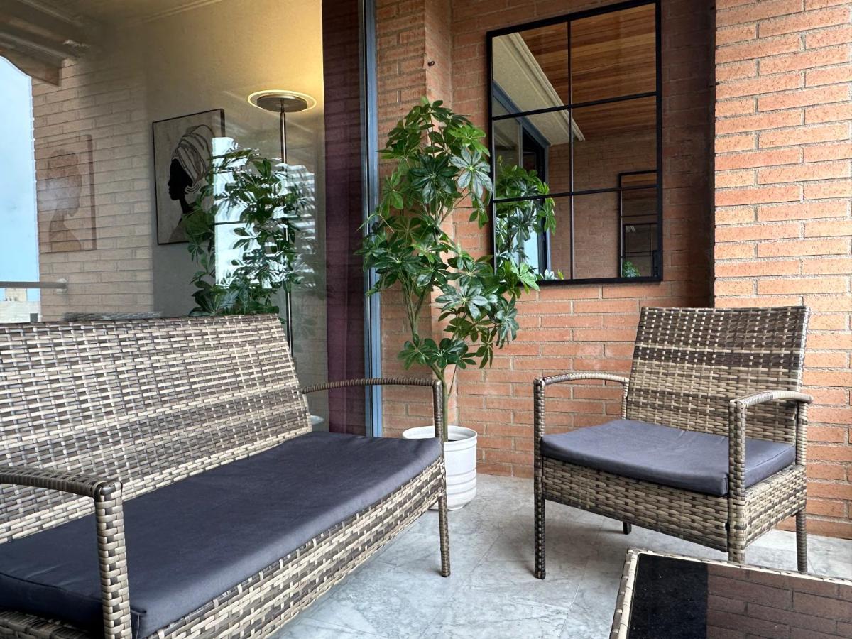 Lets Holidays Apartment Sea Views In Барселона Екстер'єр фото