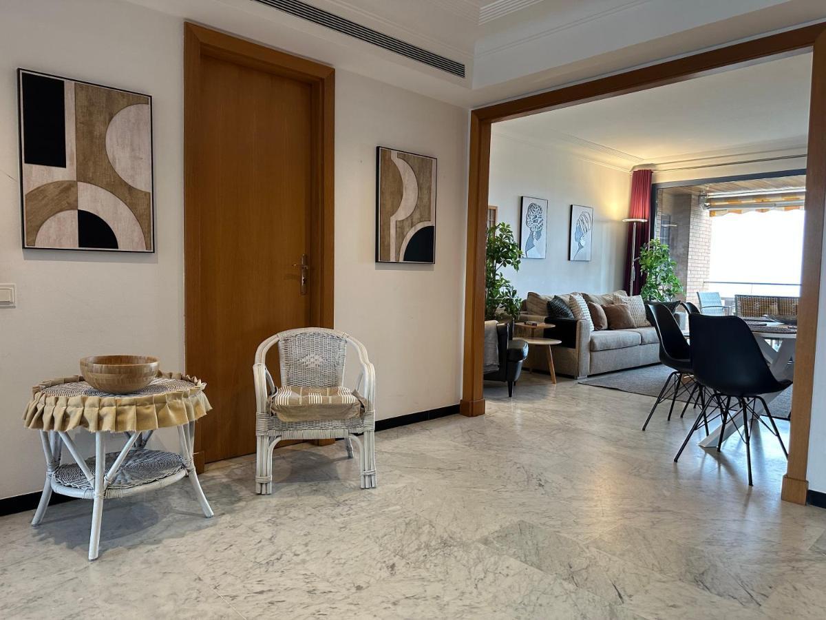 Lets Holidays Apartment Sea Views In Барселона Екстер'єр фото
