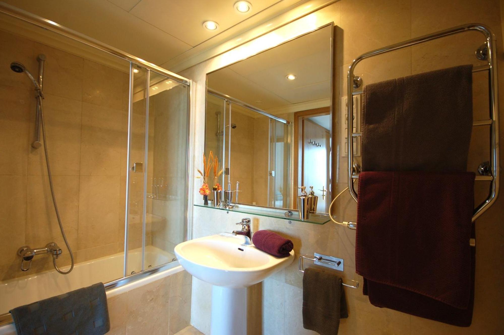 Lets Holidays Apartment Sea Views In Барселона Екстер'єр фото